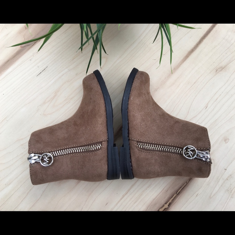 MICHAEL Michael Kors Girls' Emma Boots NEW - Picture 3 of 7